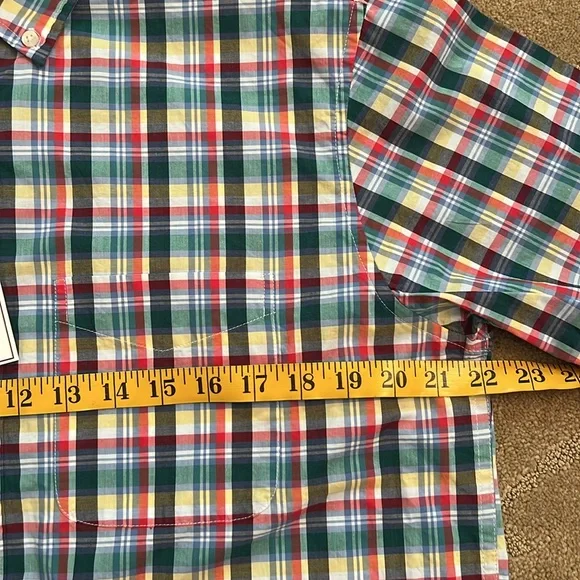 NWT Roundtree & Yorke Short Sleeve Button Down Shirt, Small - Picture 5 of 7